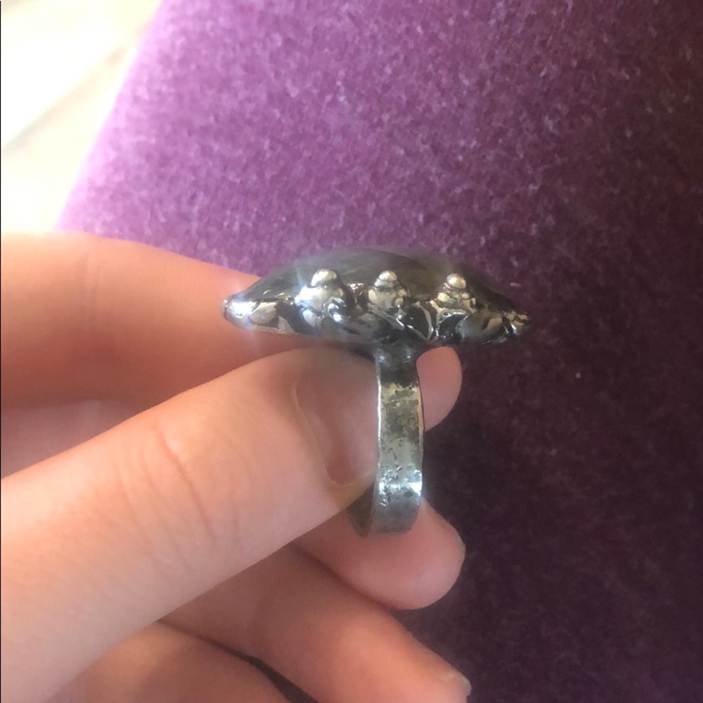 Ring - Picture 2 of 4